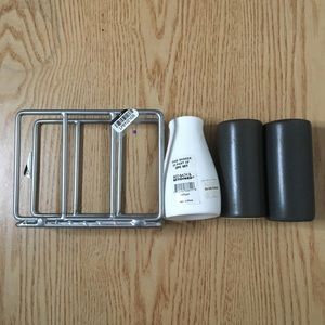 New Bundle Of 4 Fitz & Floyd Salt/Pepper Shakers & Threshold Napkin Holder